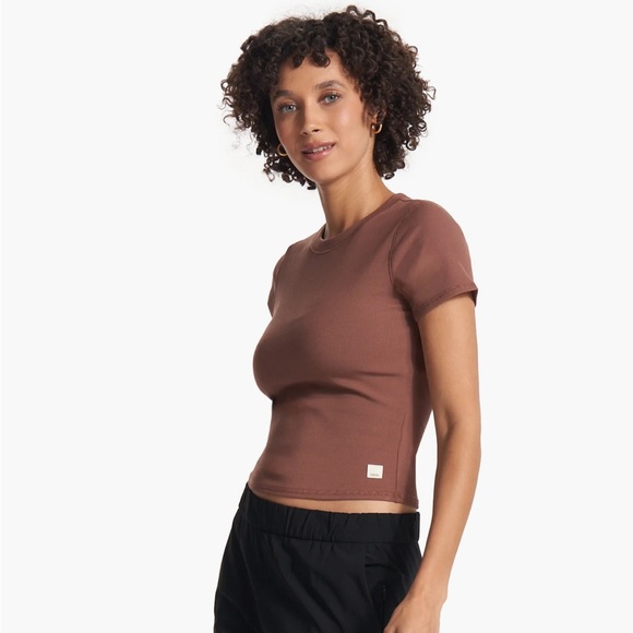 Vuori Performance Pose Fitted Tee Short Sleeve Shirt In Hazelnut Brown Women’s L - Picture 3 of 10